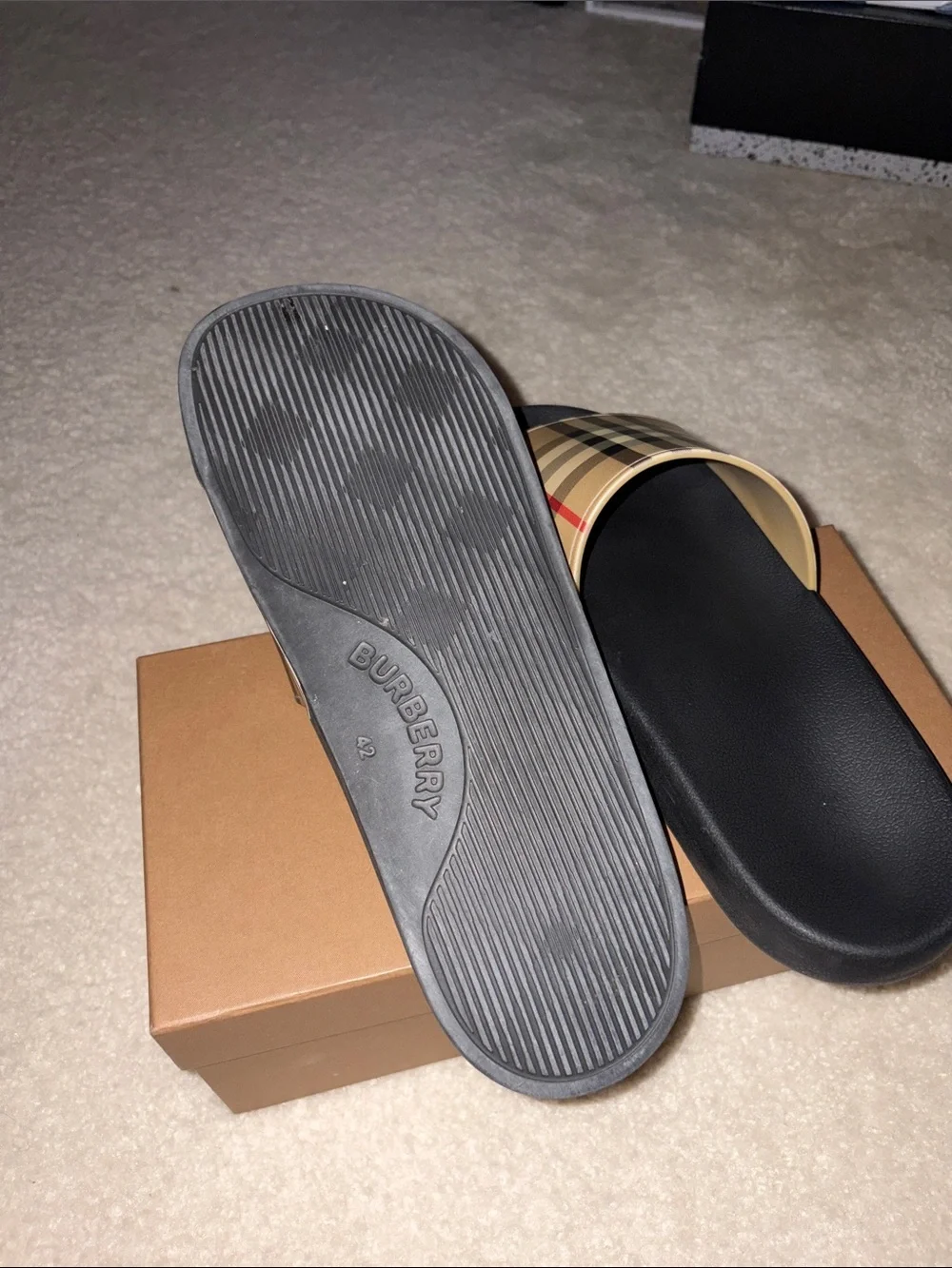 Burberry slides (unisex, 42 eu, us 9 men)
